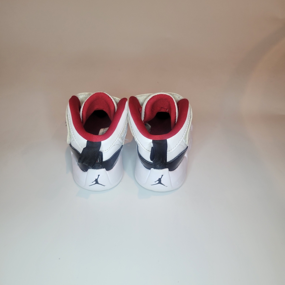 Jordan Jumpan Two Trey Size 9c In Kids - Picture 2 of 6